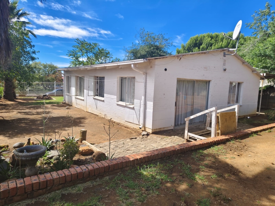 3 Bedroom Property for Sale in Uitsig Free State